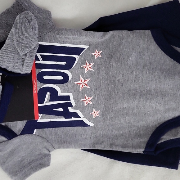 Tapout Gray and Navy Baby Outfit Set - Picture 2 of 4